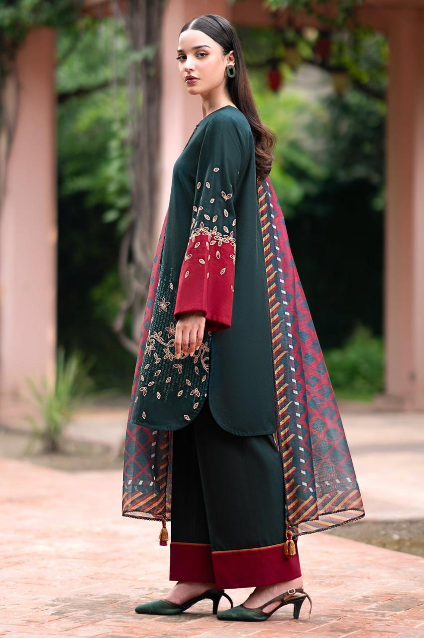 3 Pcs Women's Unstitched Embroidered Suit